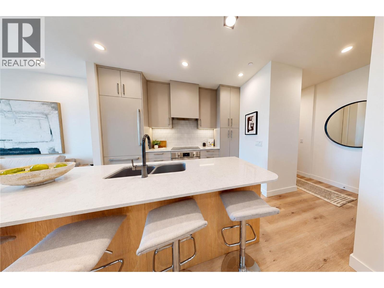 3300 Lakeshore Road Unit# 804, Kelowna