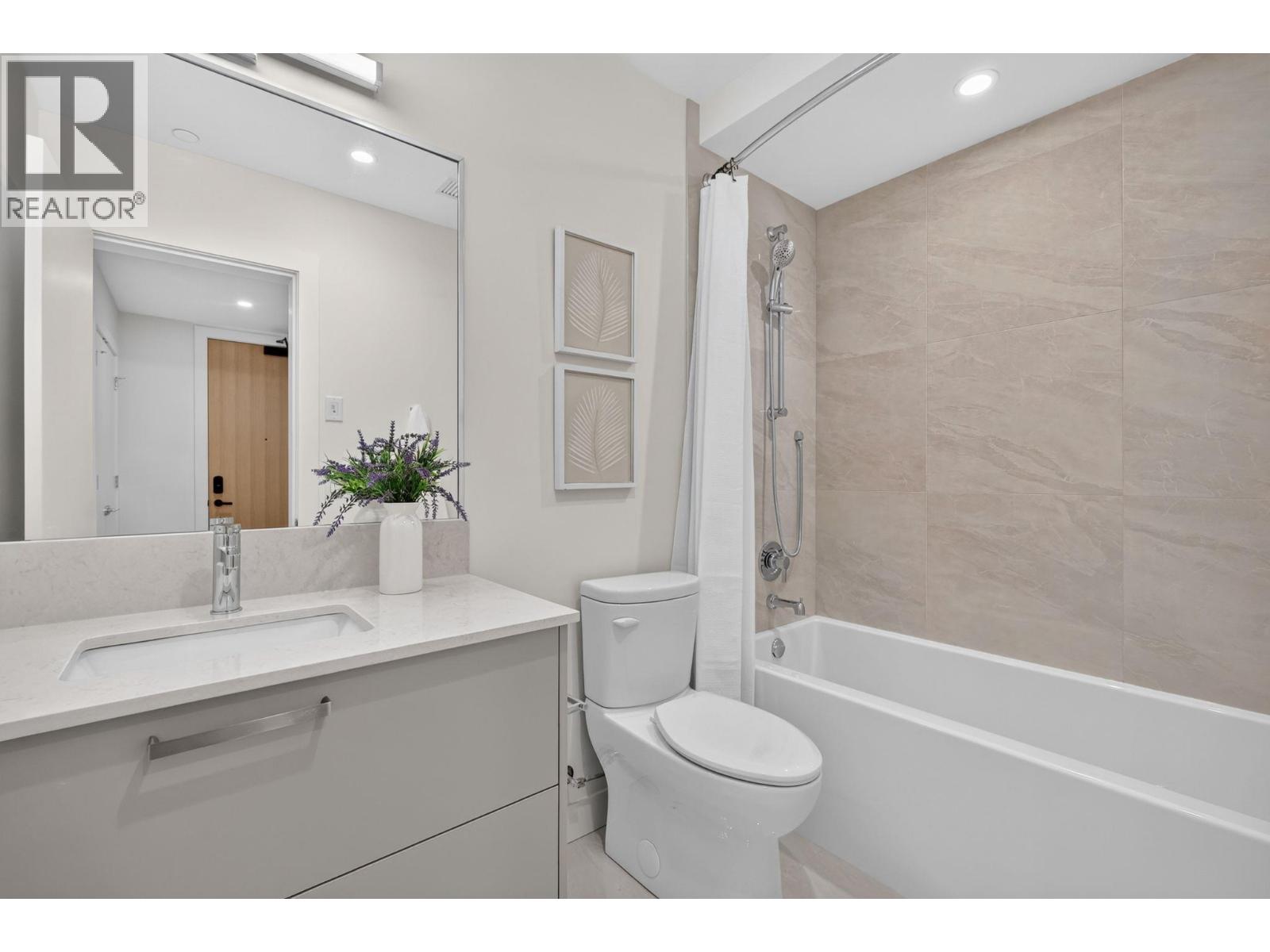 3300 Lakeshore Road Unit# 401, Kelowna