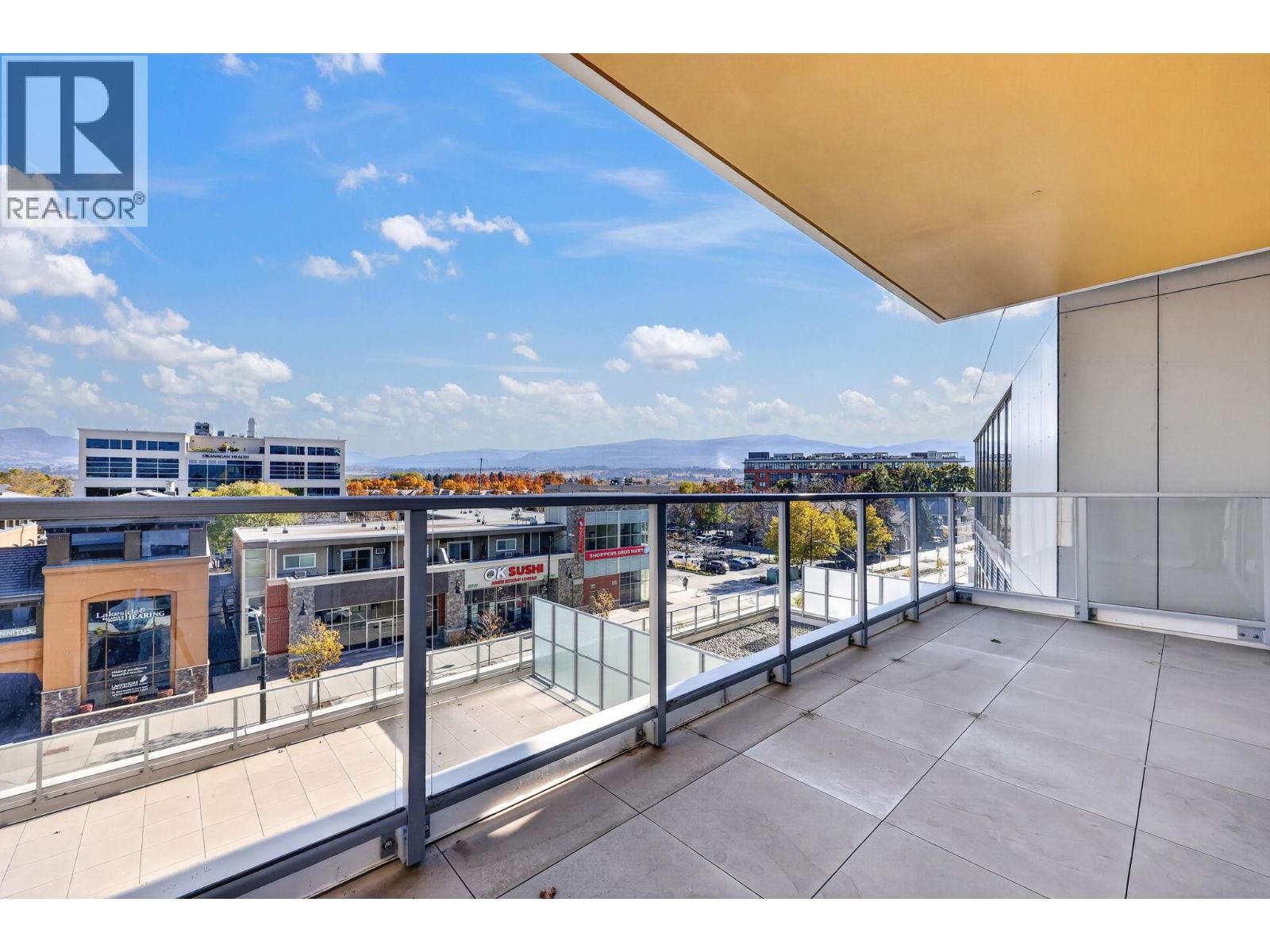 3300 Lakeshore Road Unit# 401, Kelowna