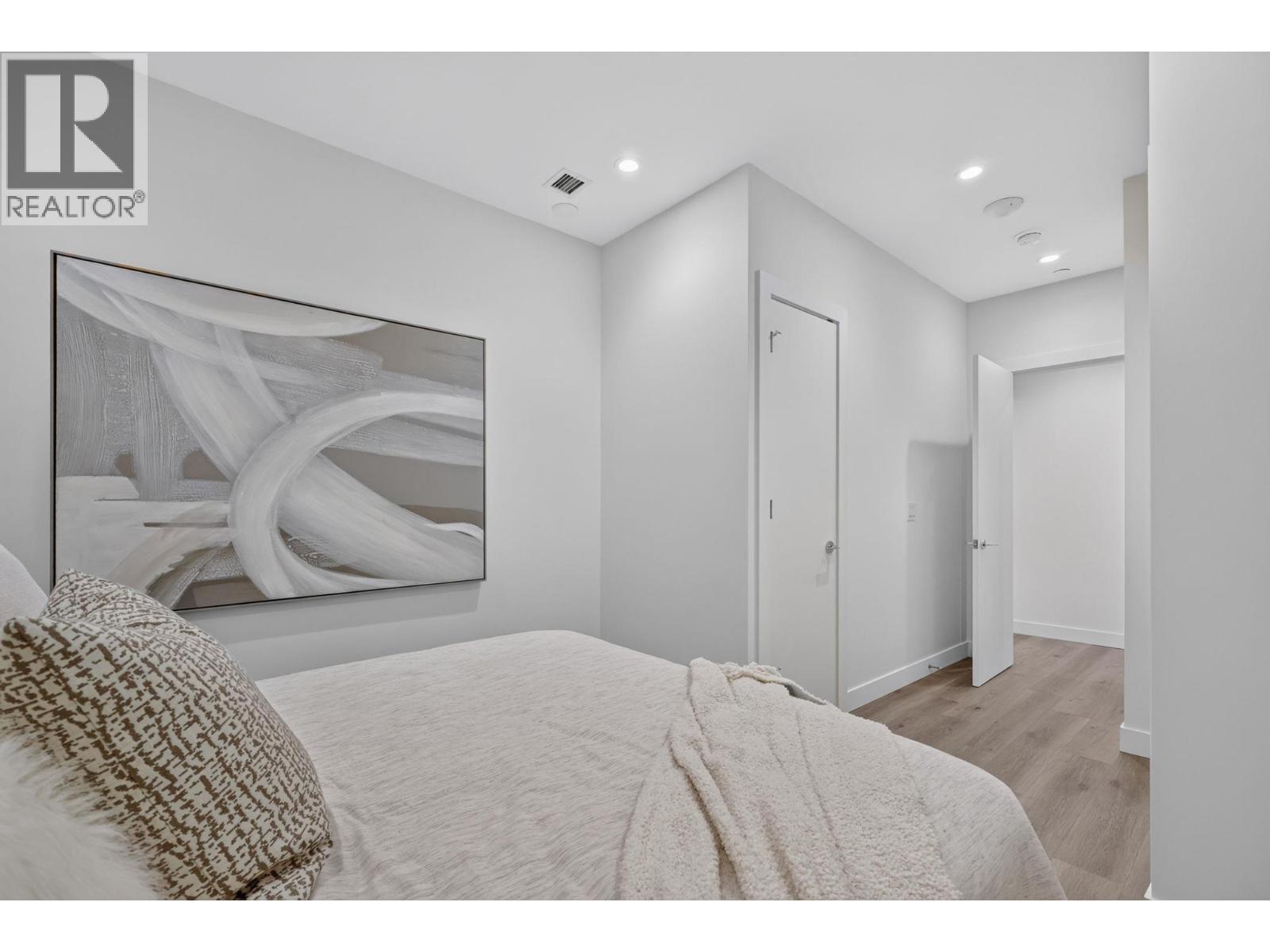 3300 Lakeshore Road Unit# 401, Kelowna