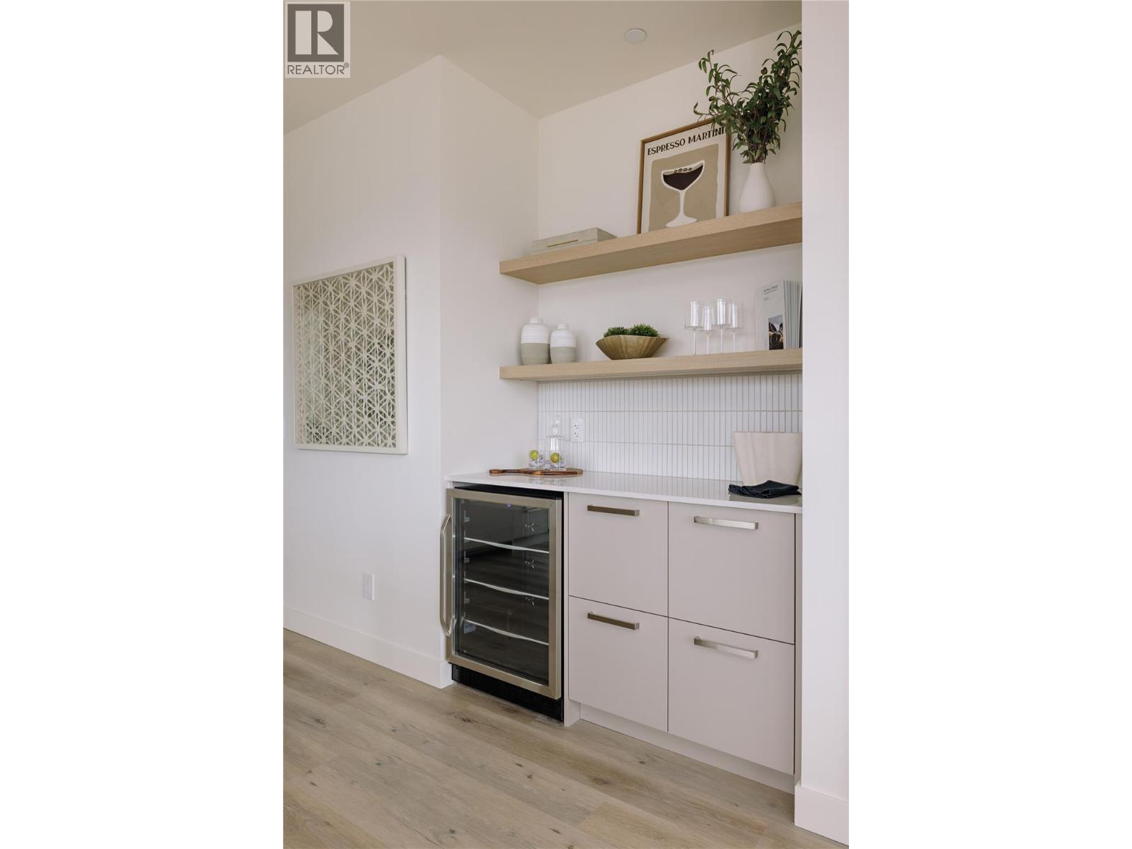 3300 Lakeshore Road Unit# 503, Kelowna