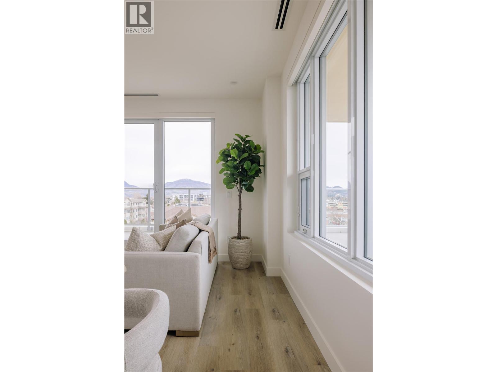 3300 Lakeshore Road Unit# 503, Kelowna