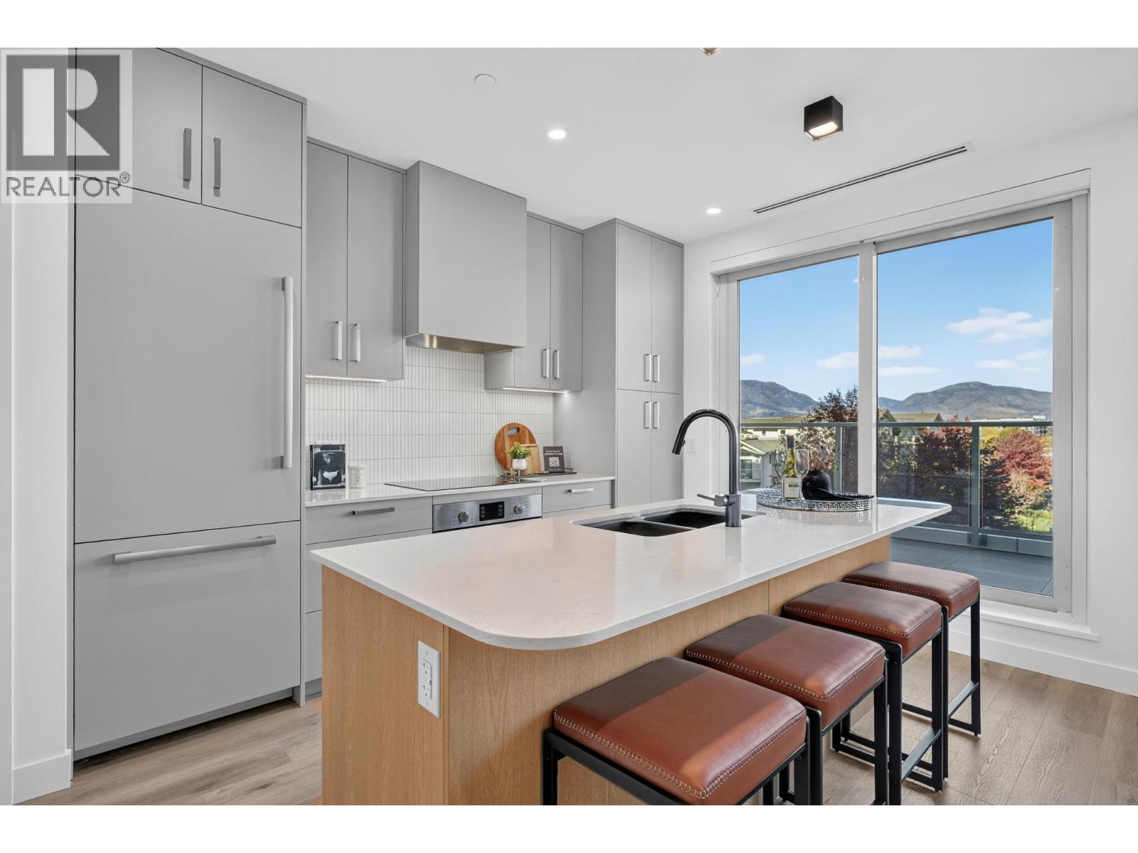 3300 Lakeshore Road Unit# 406, Kelowna