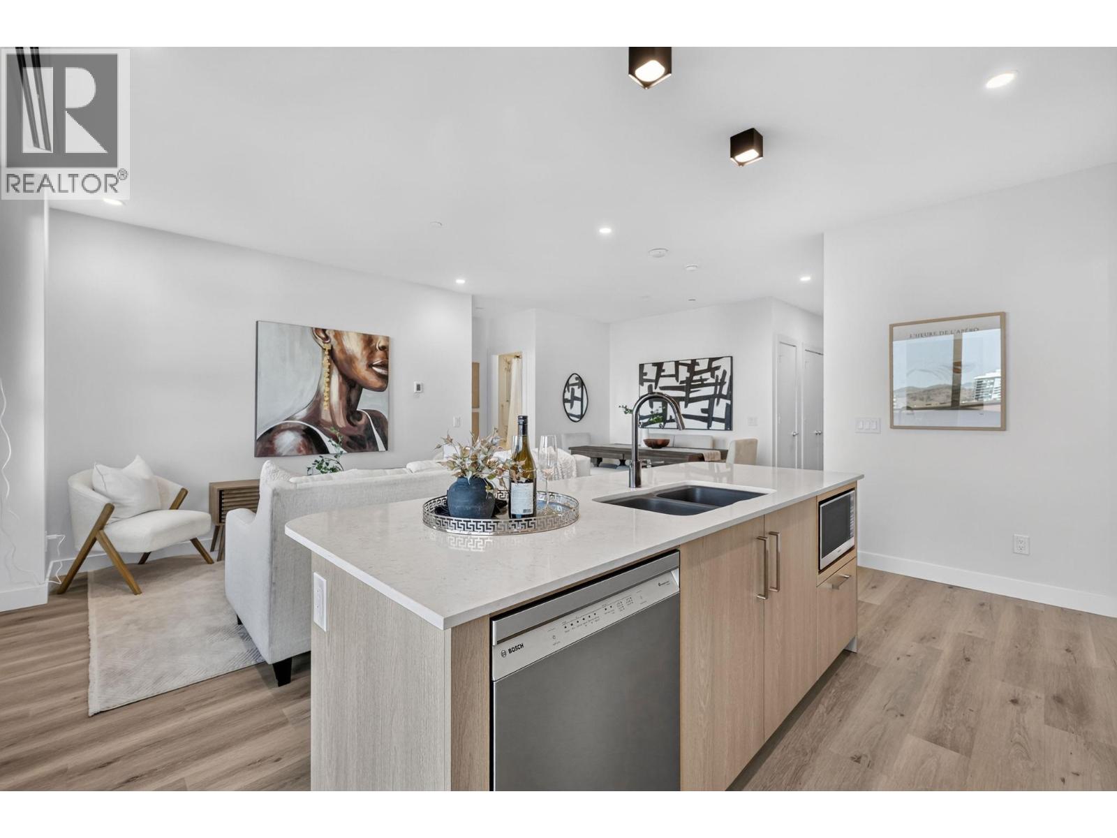 3300 Lakeshore Road Unit# 406, Kelowna