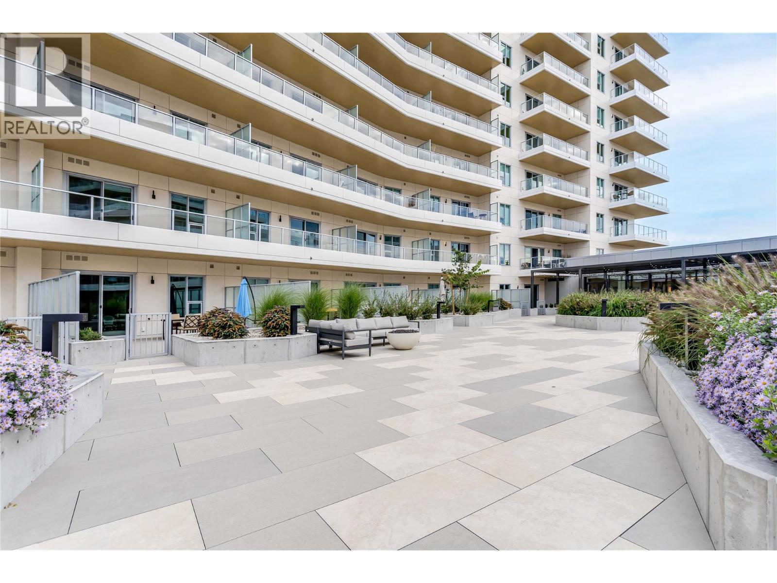 3300 Lakeshore Road Unit# 406, Kelowna