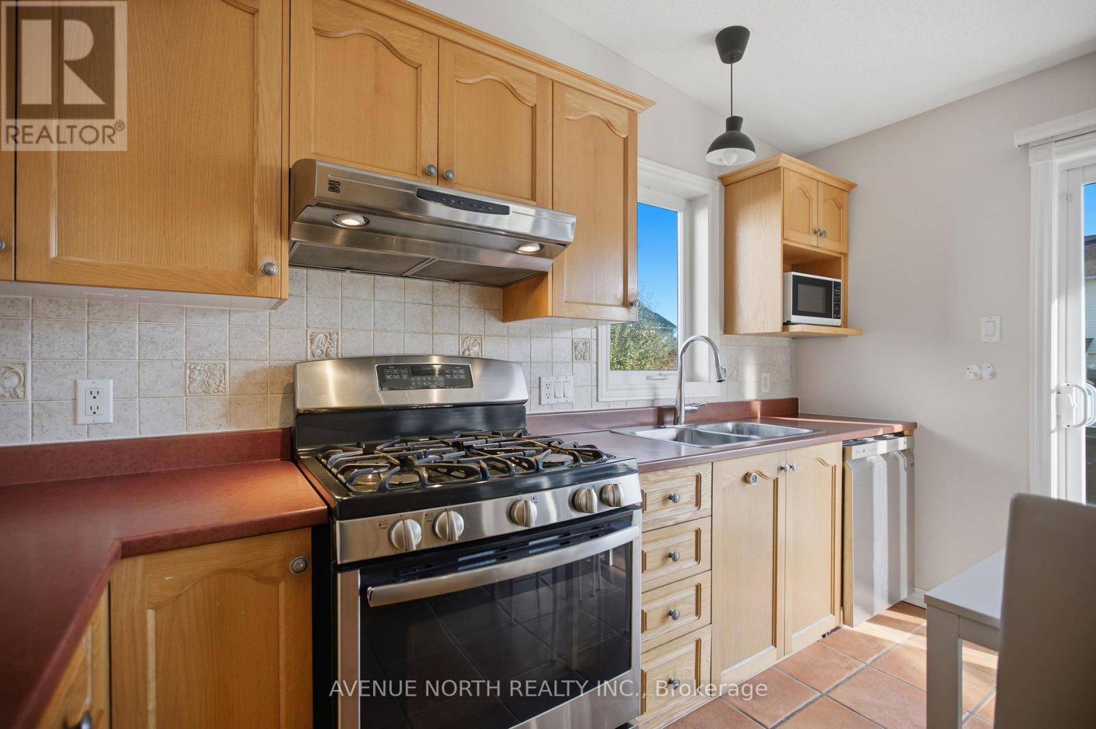 58 LACHAINE STREET, Russell — photo 12