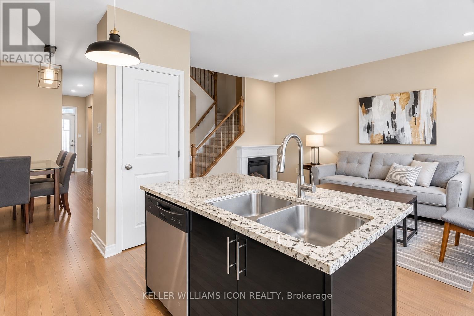 117 RAMSGRANGE STREET, Ottawa — photo 9