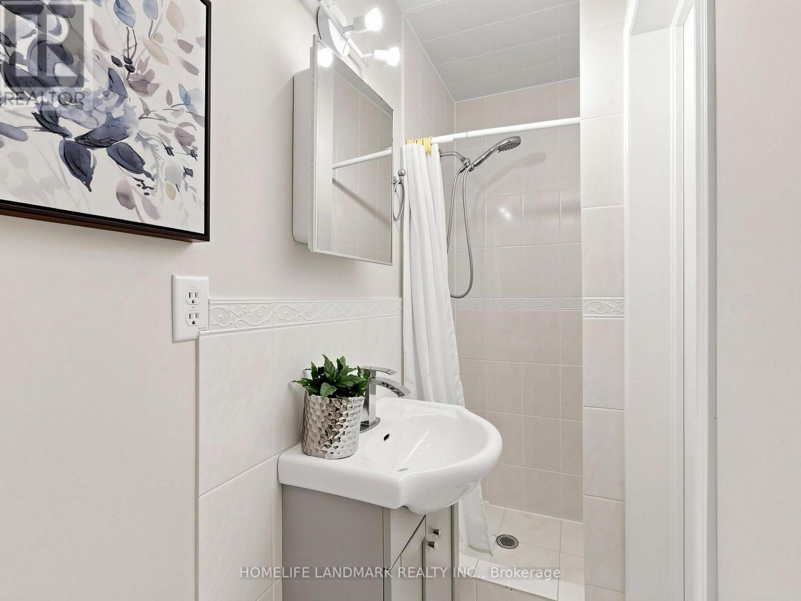 60 Delabo Drive, Toronto, ON photo 14