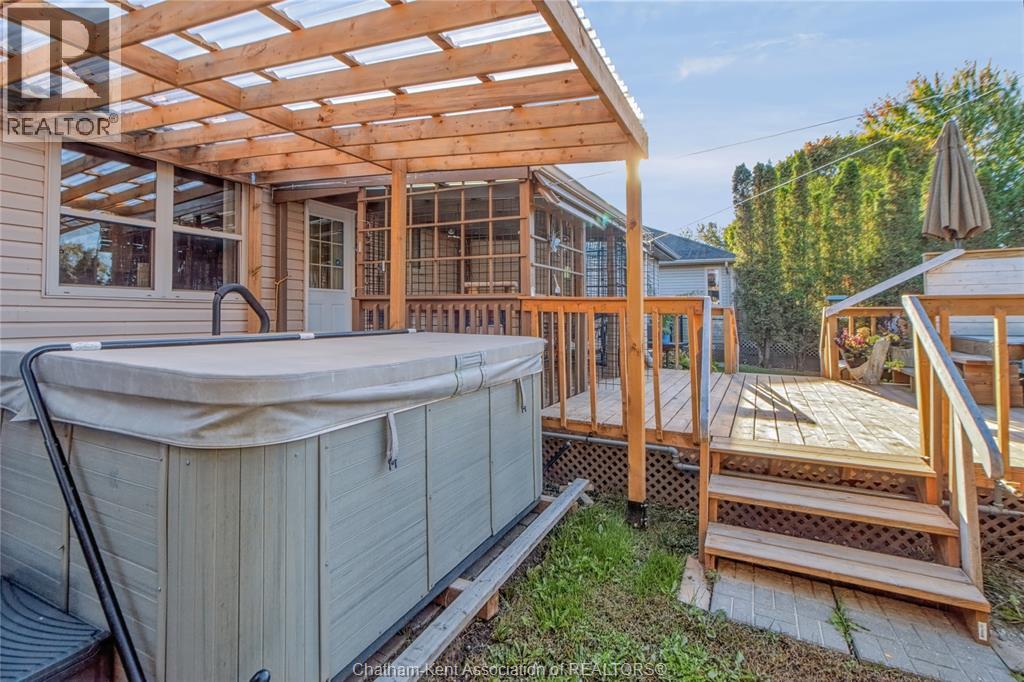 913 St George STREET - 40