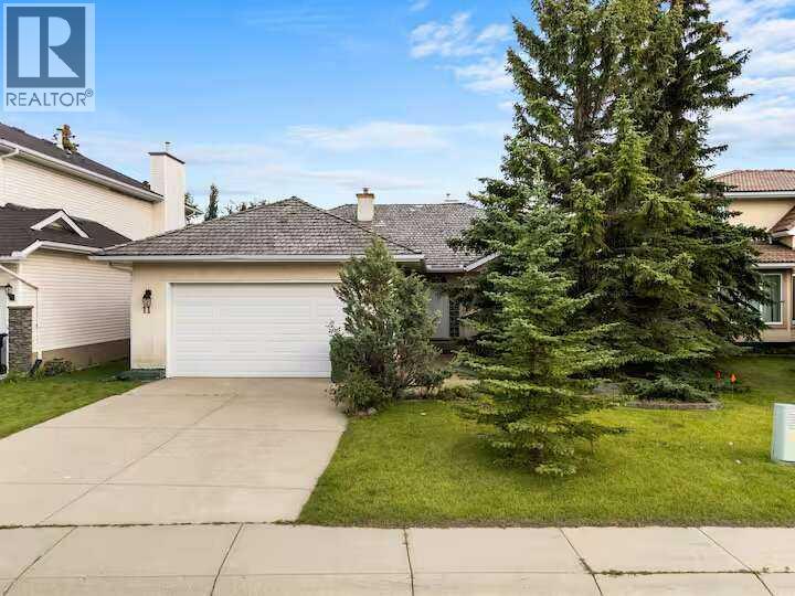 11 Hawkmount Heights NW photo 5