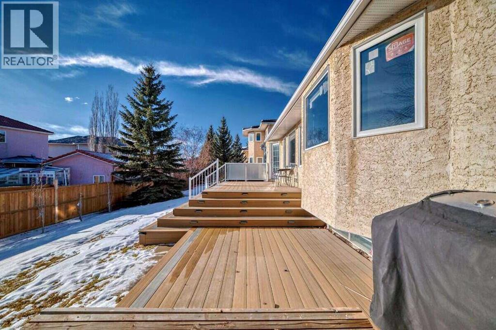 11 Hawkmount Heights NW photo 36