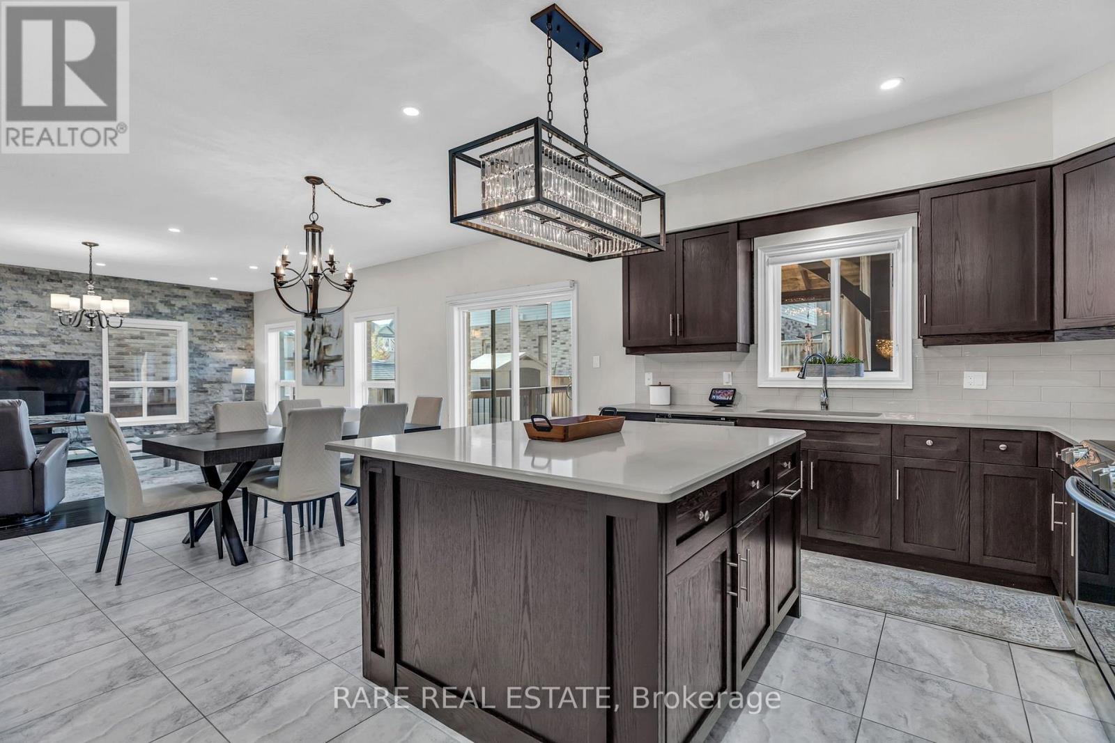 753 Pasture Rose Street, Waterloo, ON photo 2