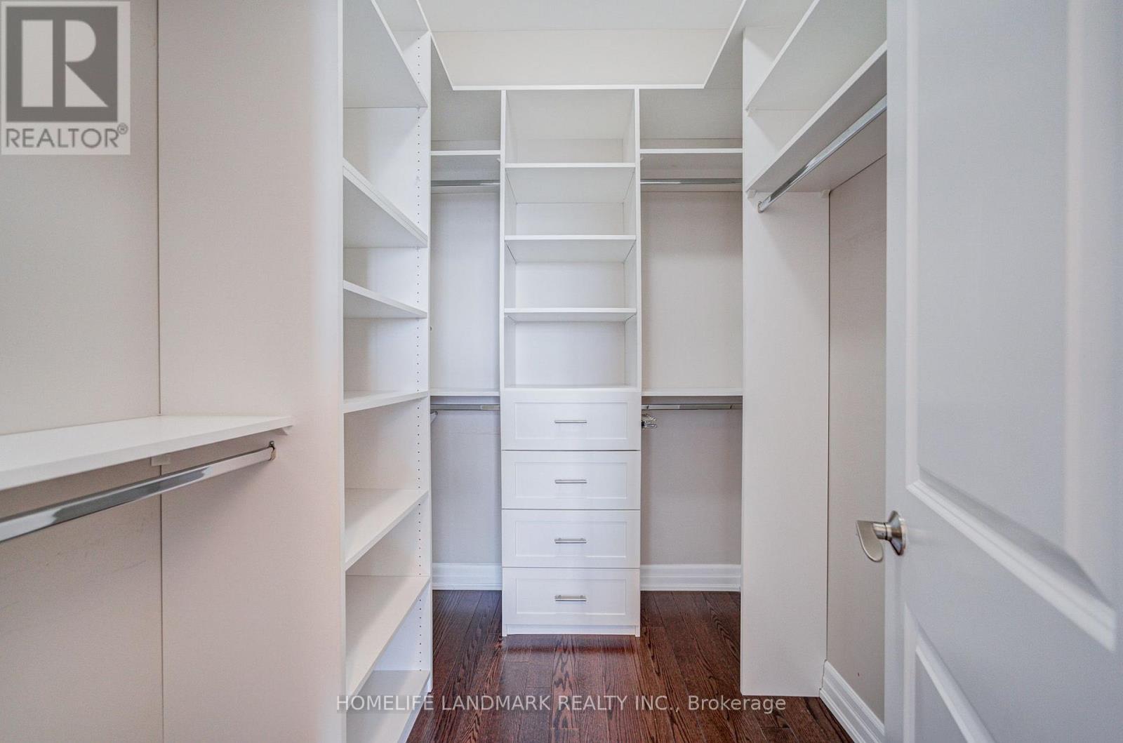 2302- 500 St Clair Avenue West, Toronto, ON photo 18