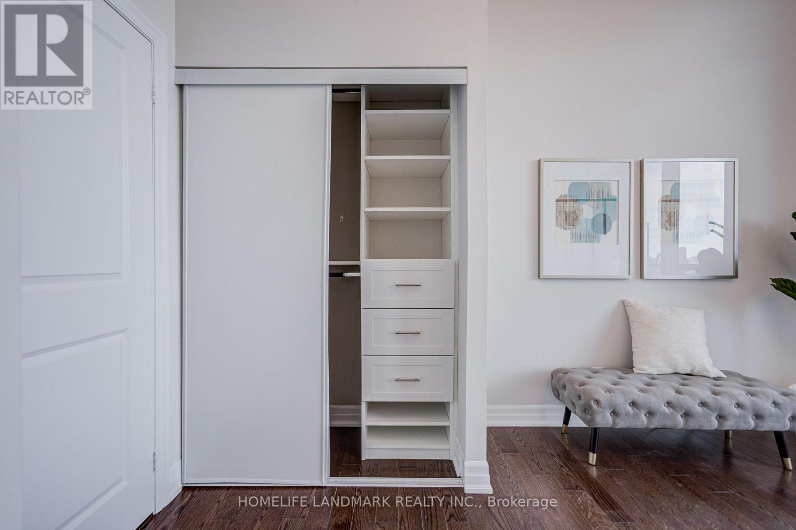 2302- 500 St Clair Avenue West, Toronto, ON photo 21