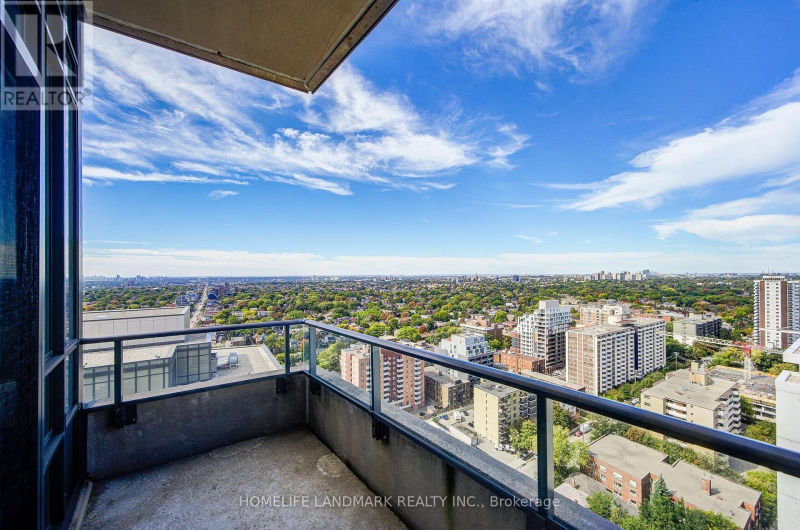 2302- 500 St Clair Avenue West, Toronto, ON photo 26