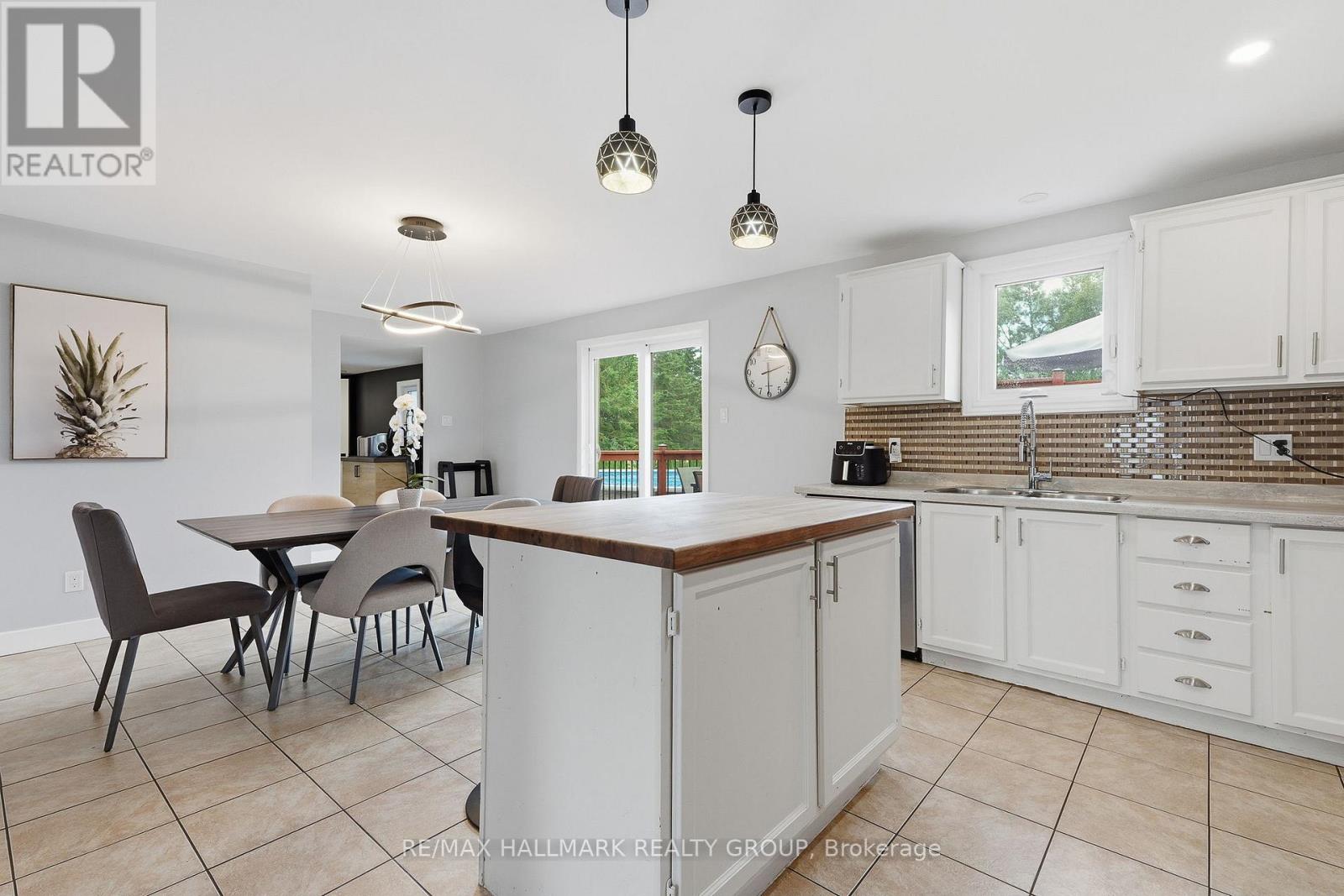 1236 ST ALBERT ROAD, Russell — photo 12