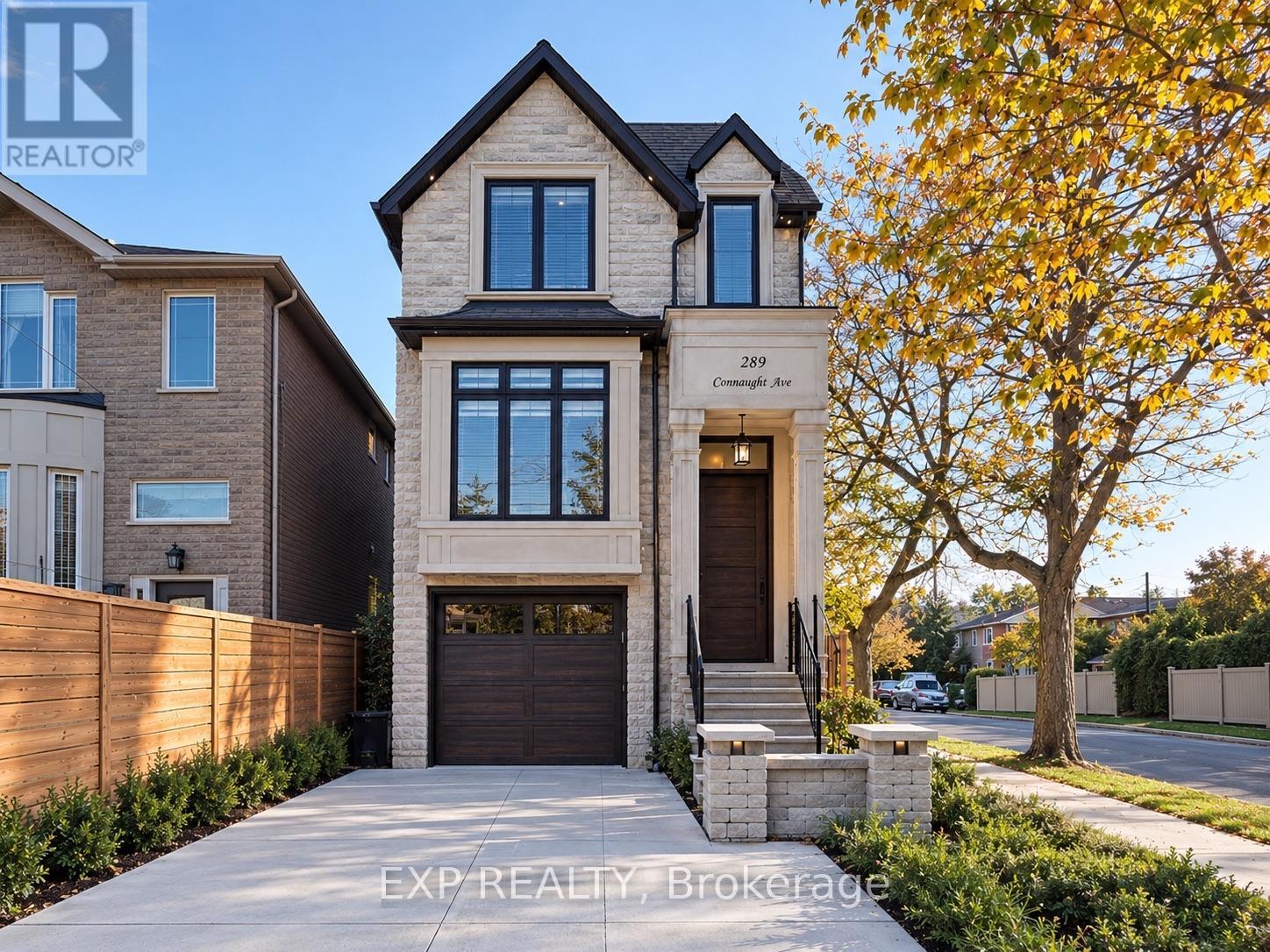 289 CONNAUGHT AVENUE, Toronto (Newtonbrook West)