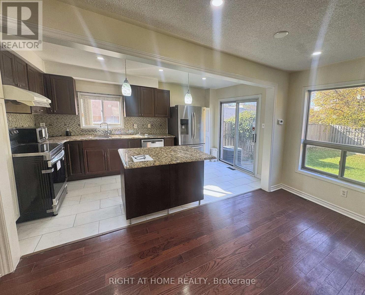 14 ACME CRESCENT - 1