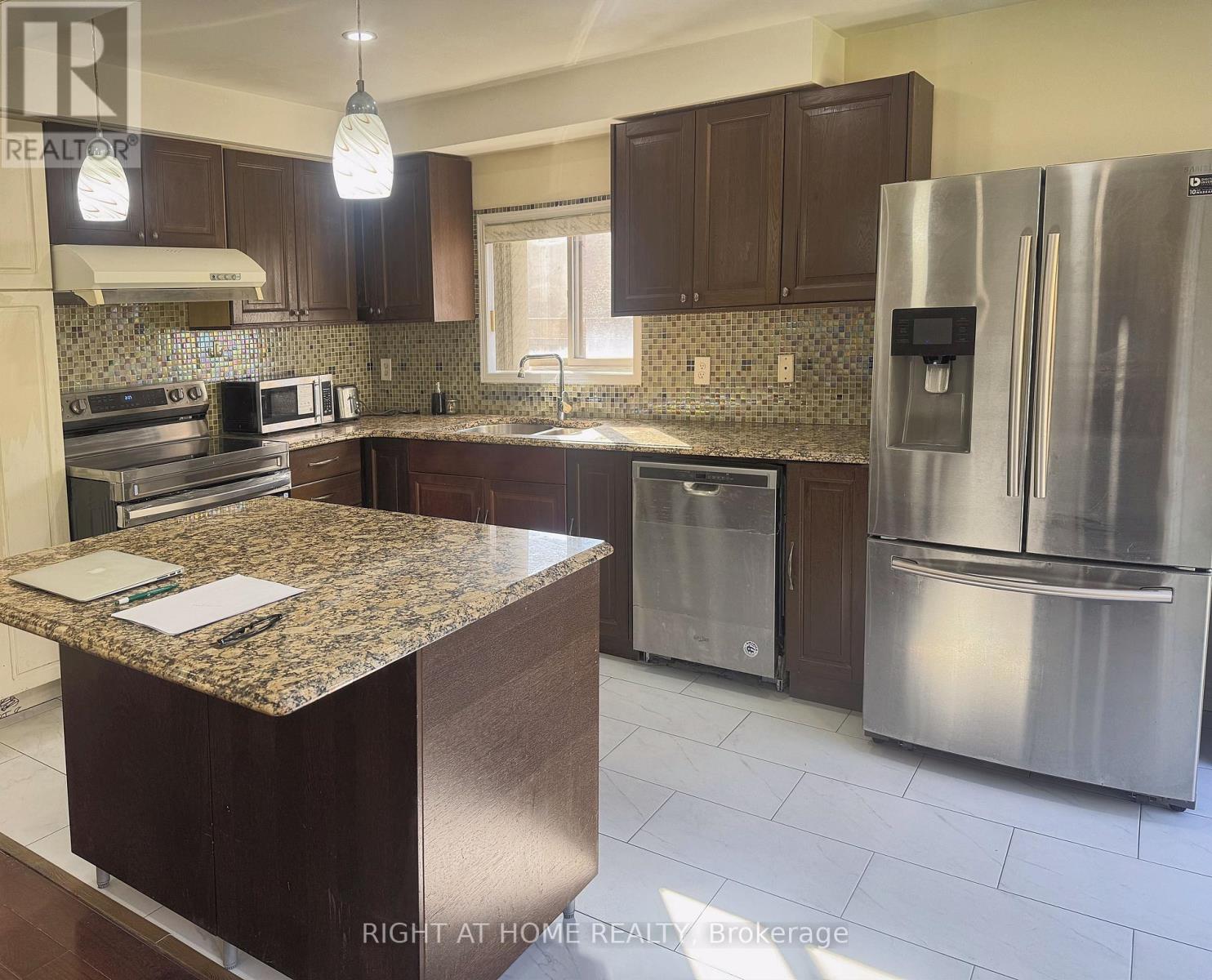 14 ACME CRESCENT - 5