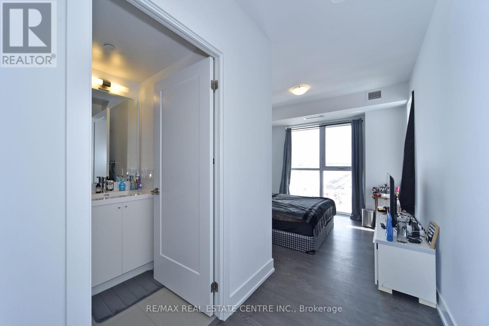 1216- 2550 Simcoe Street, Oshawa, ON photo 25