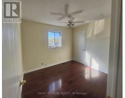 14 Acme Crescent, Toronto, ON M9R3B8 Photo 13