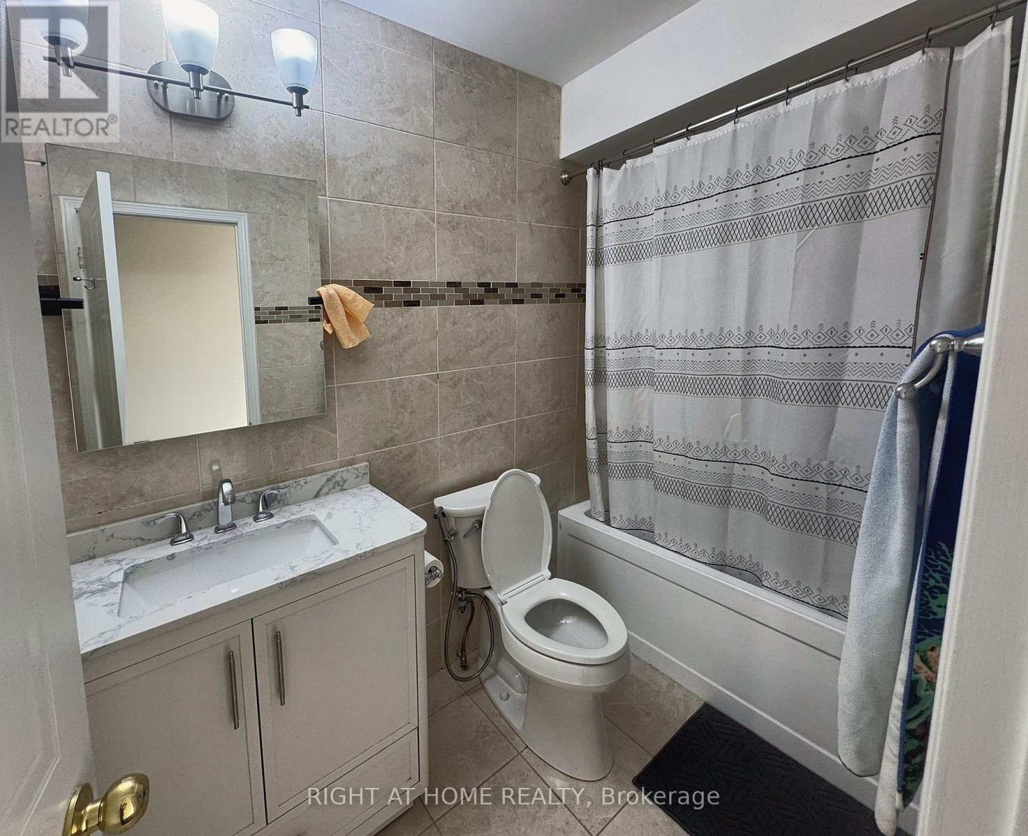 14 ACME CRESCENT - 16
