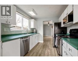 Bedroom - 44 Abingdon Court Ne, Calgary, AB T2A6S5 Photo 12