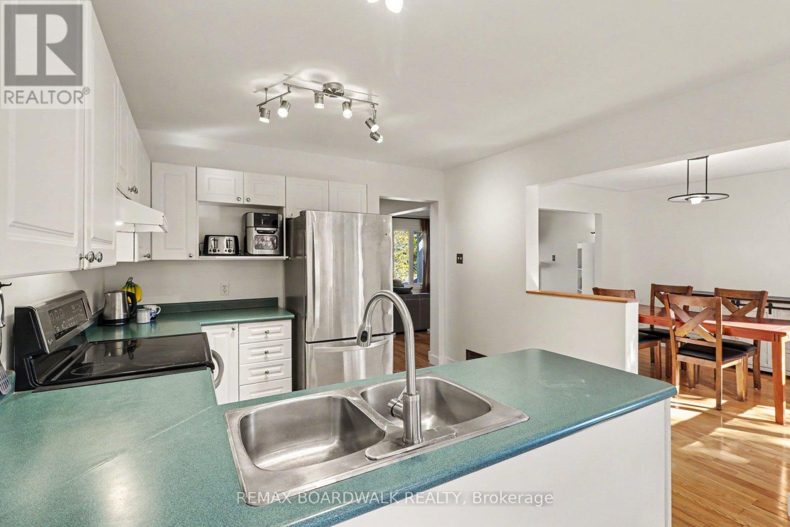 869 CLEARCREST CRESCENT, Ottawa — photo 7