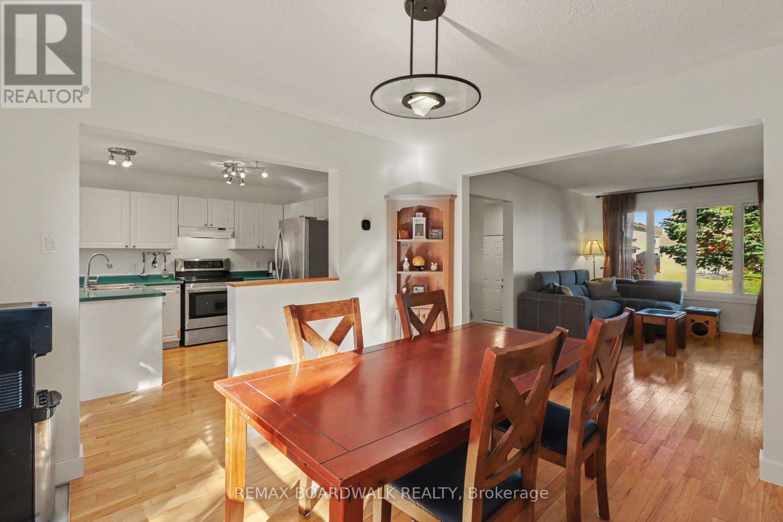 869 CLEARCREST CRESCENT, Ottawa — photo 5