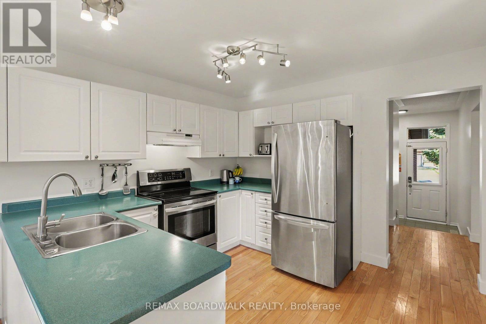 869 CLEARCREST CRESCENT, Ottawa — photo 6