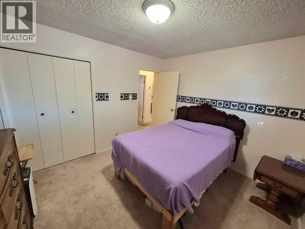 5209 40 Avenue, photo 12 of 43