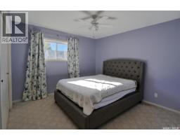 809 Athabasca Street E, Moose Jaw, SK S6H0M6 Photo 10