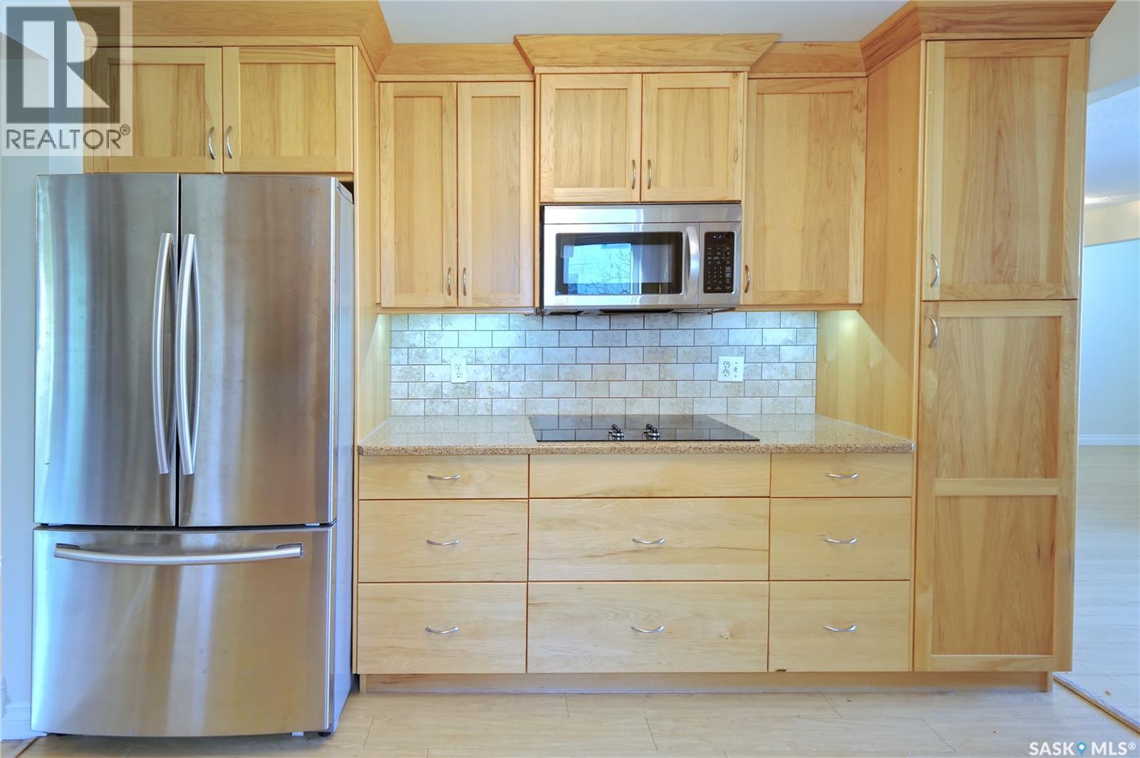809 Athabasca STREET E, Moose Jaw — photo 7