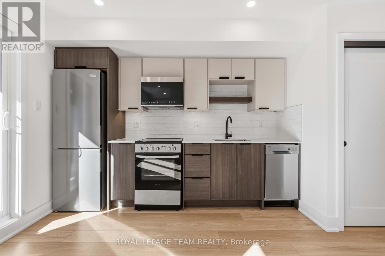 8 - 100 HAMILTON AVENUE N, Ottawa — photo 10