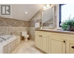 821 Parkland Avenue, Mississauga, ON L5H3G6 Photo 15
