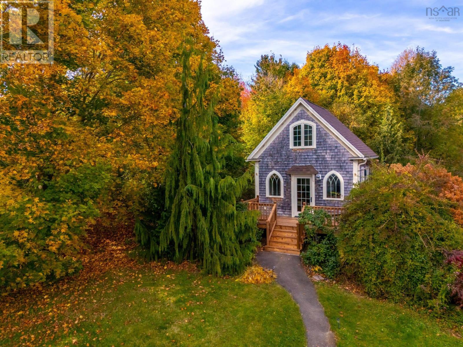 5333 Granville photo 3