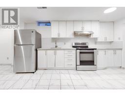 Bsmt - 220 Morningview Trail, Toronto, ON M1B5L7 Photo 10