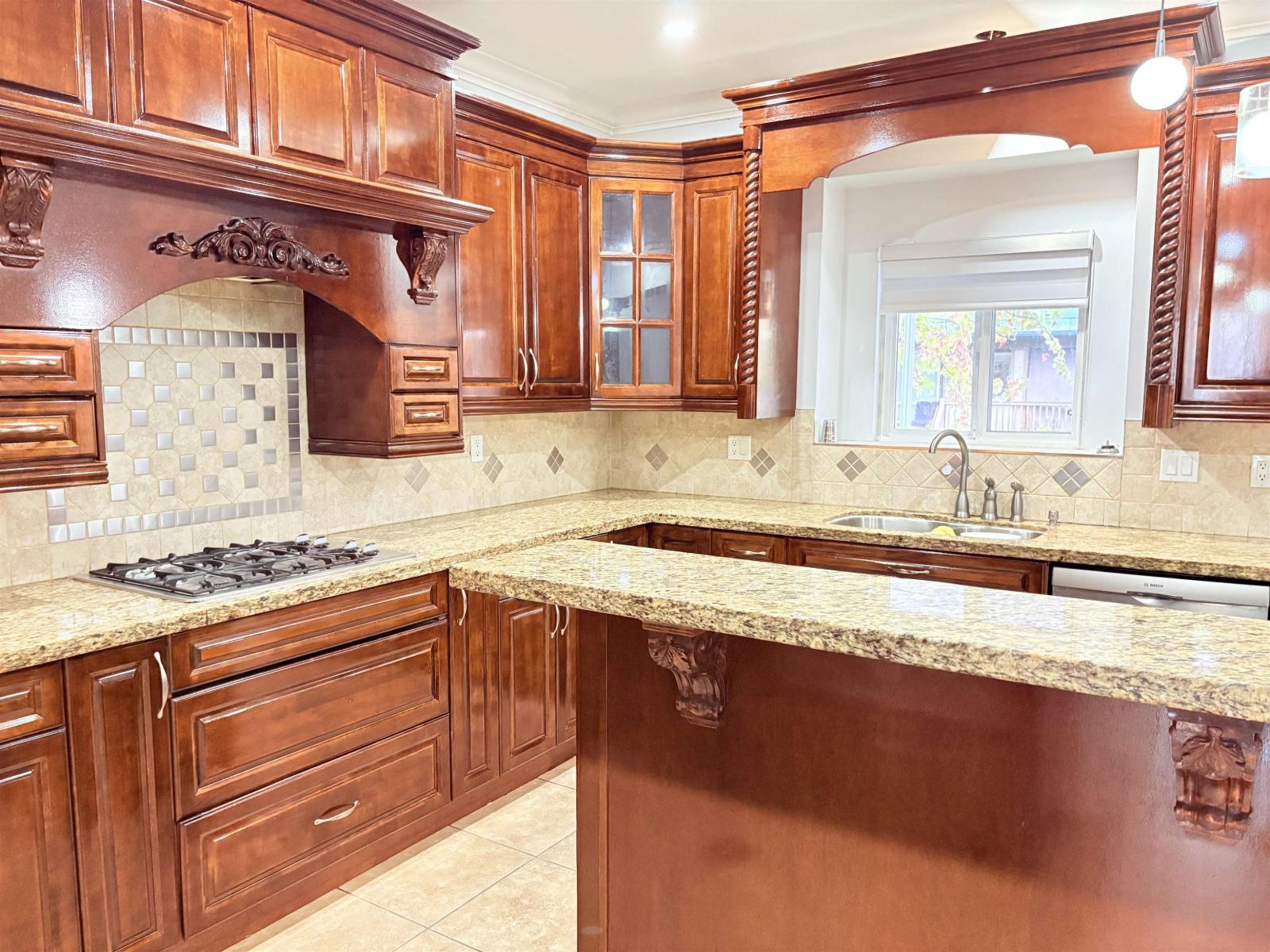 8056 135A Street, Surrey — photo 11