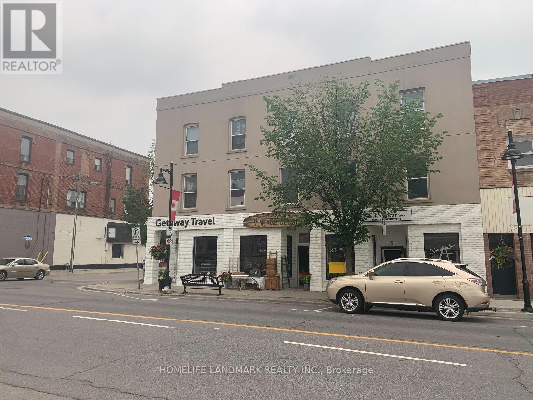 24 BROCK STREET W, Uxbridge — photo 3