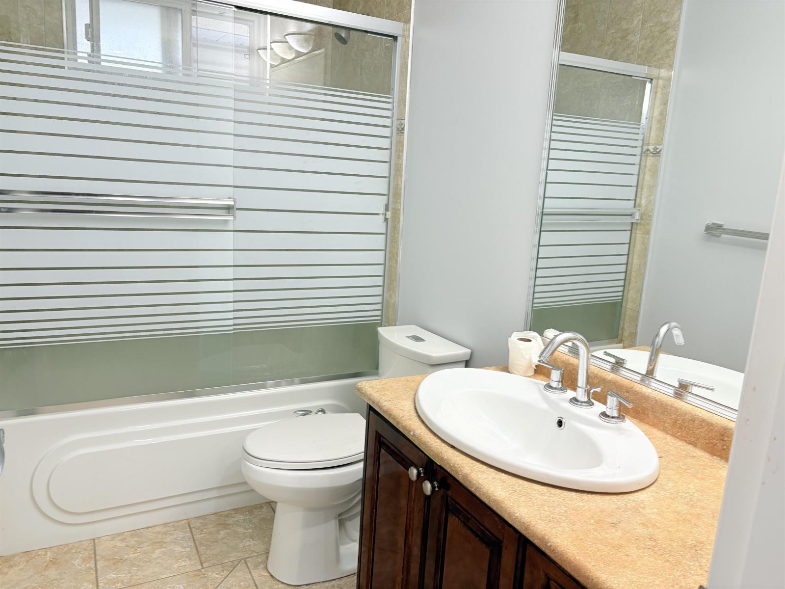 8056 135A Street, Surrey — photo 31