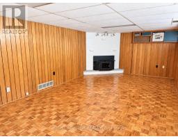 5 Renault Crescent, Toronto, ON M9P1J2 Photo 9