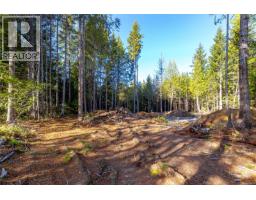2969 Mclean Lane, Qualicum Beach, BC V9K2L7 Photo 16
