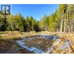2969 Mclean Lane, Qualicum Beach, BC V9K2L7 Photo 24