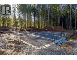 2969 Mclean Lane, Qualicum Beach, BC V9K2L7 Photo 18