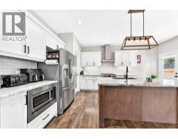 5pc Bathroom - 336 Ravenstern Link Se, Airdrie, AB T4A0W5 Photo 13