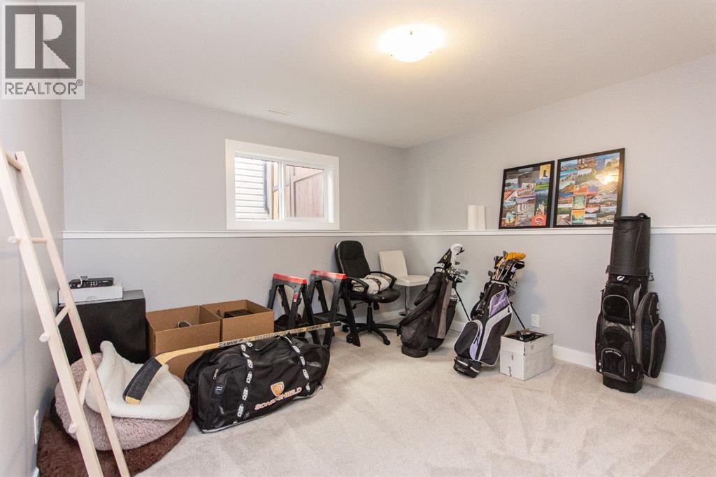 17 Charles Avenue, photo 17 of 33