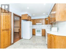 Family room - Main / Upper - 64 Burden Crescent, Ajax, ON L1S3T8 Photo 7