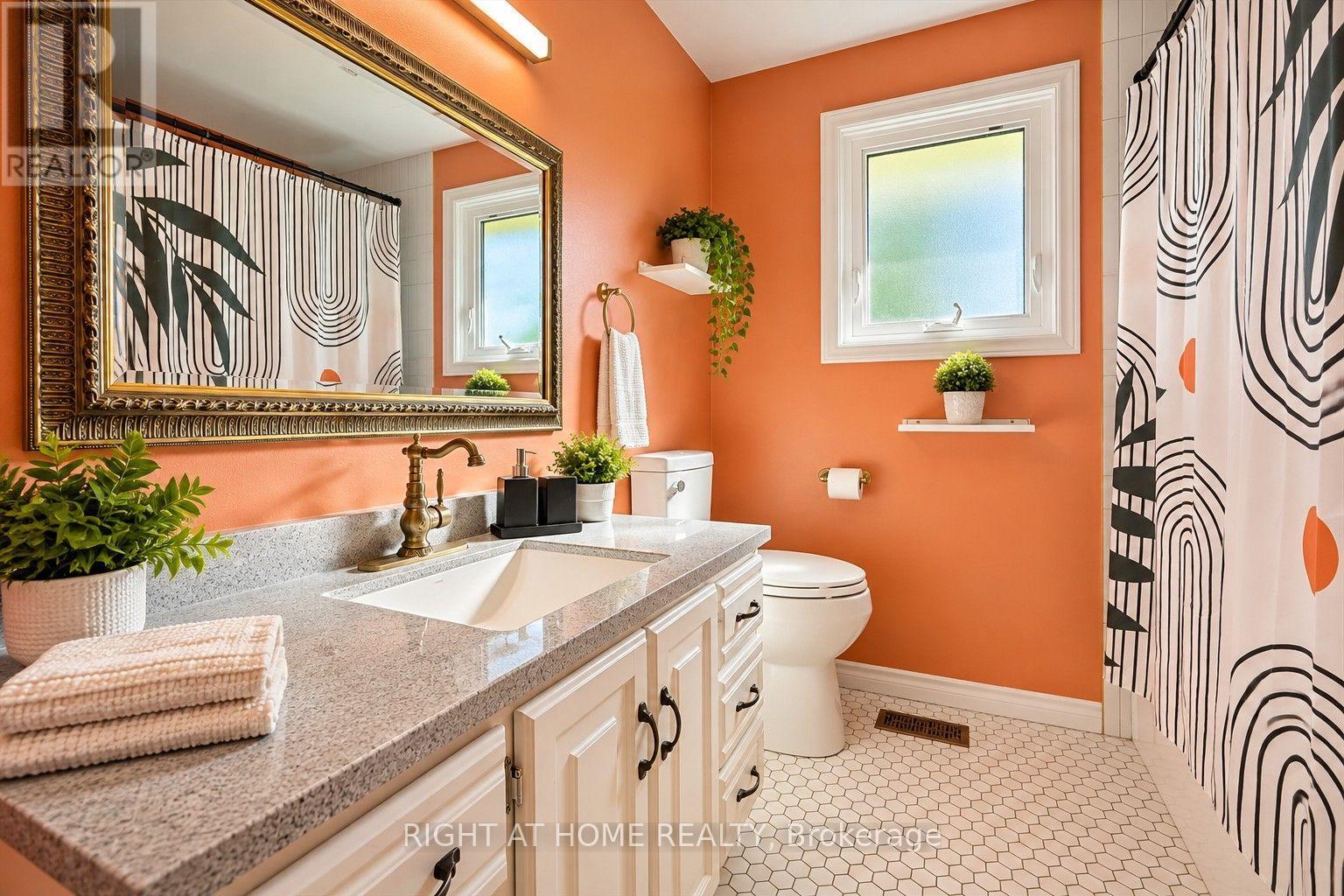36 Hanover Place, Hamilton, ON photo 16
