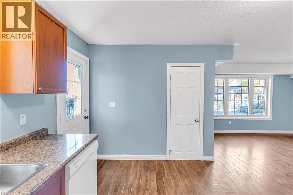180 UNION Street W Unit# C, Listowel — photo 11