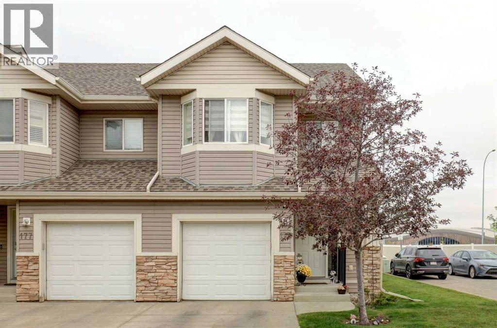 175 Royal Oak Gardens NW photo 26